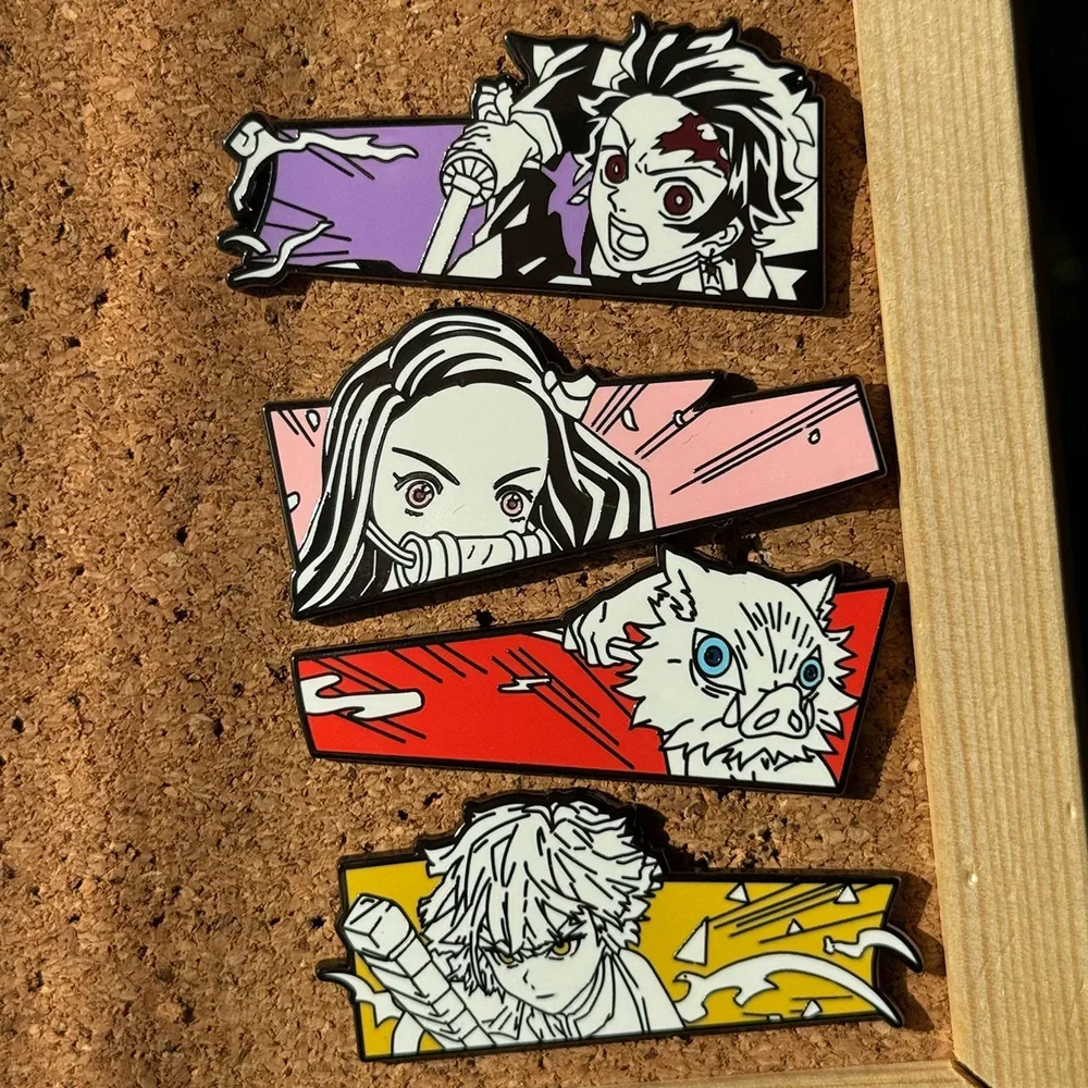 Anime Demon Slayer Badges Pend - огляд і ціна Model Kit Demon Slayer